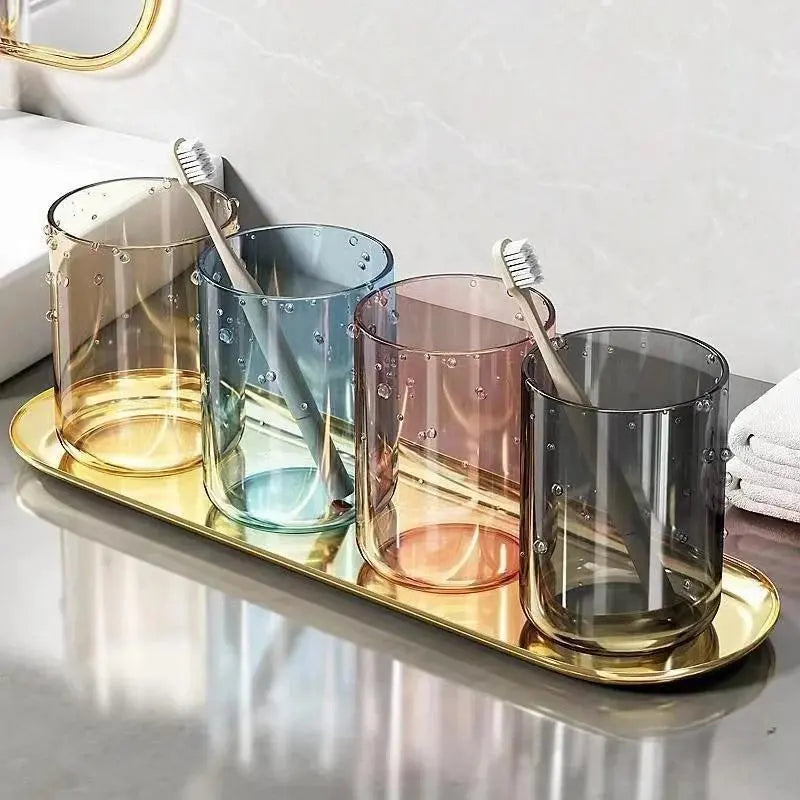 A Transparent Mouthwash Cup with A High Aesthetic Level, A Couple's Light Luxury Toothbrush Cup, and A Transparent Plastic Cup