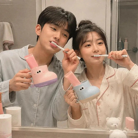 Cute Shoe-Shaped Patchwork Plastic Bathroom Tumbler, Boot-Style Mouthwash Cup for Children, Home Bathroom Supplies