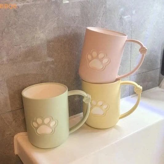 1pc Cute Cartoon Cat Paw Plastic Bathroom Tumbler with Handle - Individual Pack, Portable Mouthwash Cup & Toothbrush Holder for Adult, Youth Home Bathroom Supplies (as pictures)