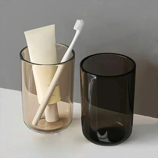 A Transparent Mouthwash Cup with A High Aesthetic Level, A Couple's Light Luxury Toothbrush Cup, and A Transparent Plastic Cup